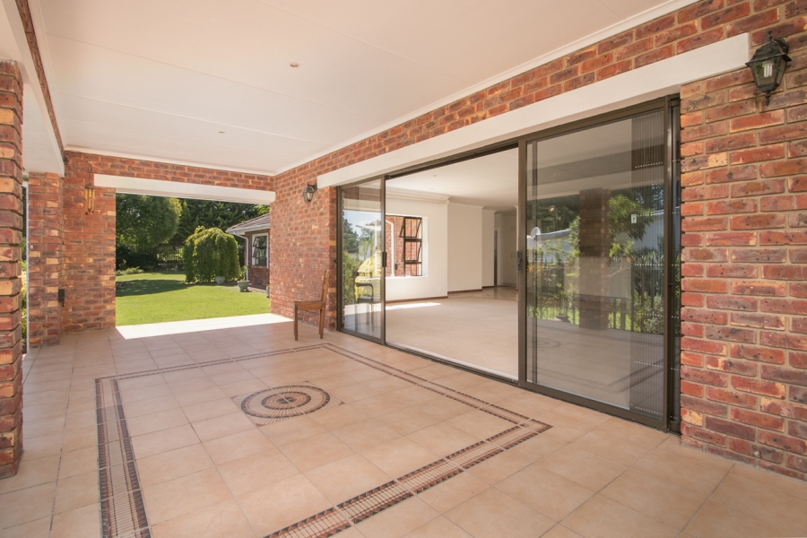 To Let 4 Bedroom Property for Rent in Hunters Home Western Cape